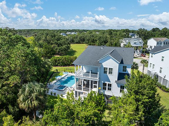 3rd image of 1436 Sheepshead Ln