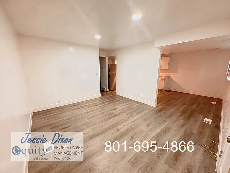 223 W 2350 N #C — Photo 5