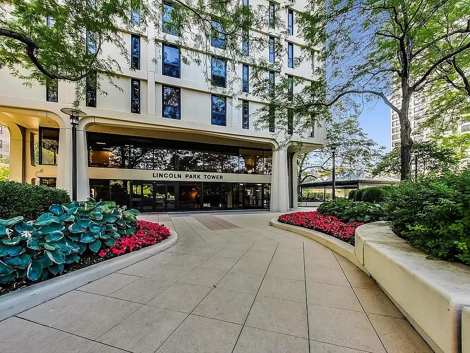 1960 N Lincoln Park W #1501