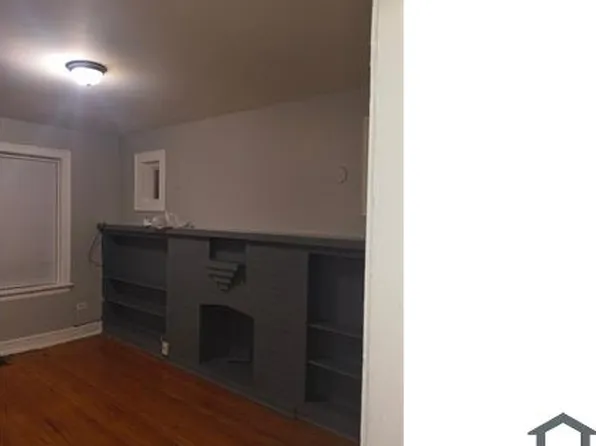 7653 S Bishop St, Chicago, IL 60620