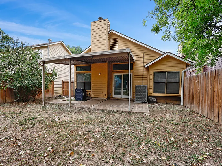10215 Brad Fld — Photo 16