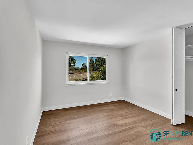 1540 Hudson St #302 — Photo 18