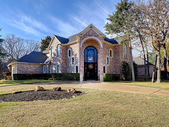 2nd image of 1414 Waterwood Dr