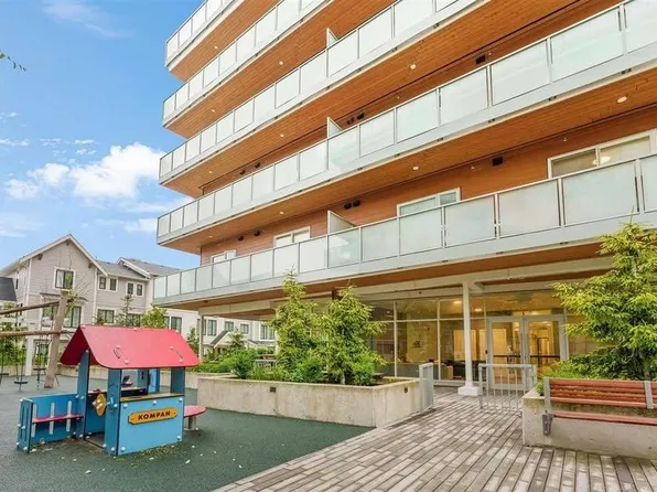 B407 202nd St #8447, Langley, BC V2Y 1N1