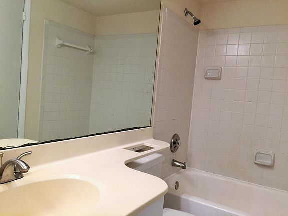 3rd image of 1089 Coral Club Dr #1089
