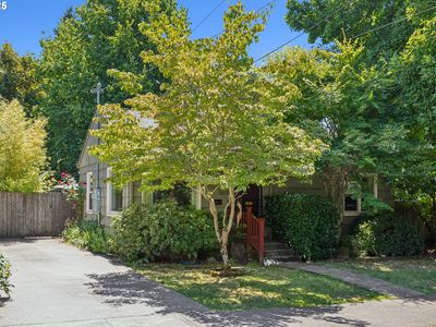 5618 SE Pine St, Portland, OR, 97215