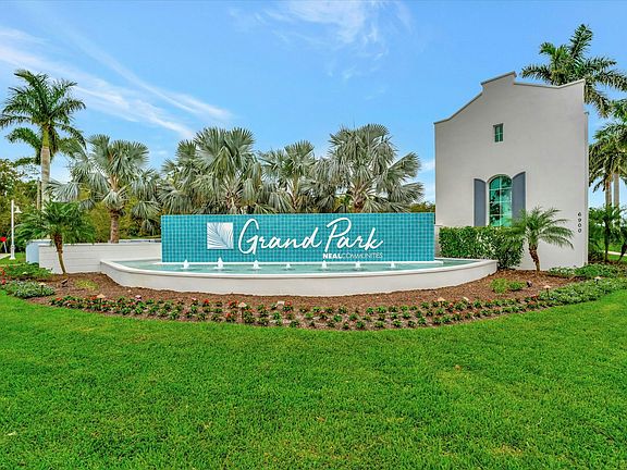 3rd image of 10182 Crystal Isle Cir