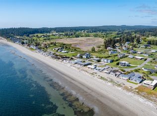 977 Moonraker Dr, Freeland, WA 98249