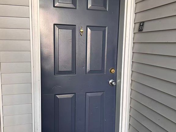 3rd image of 1160 Monroe Ave NE APT D5