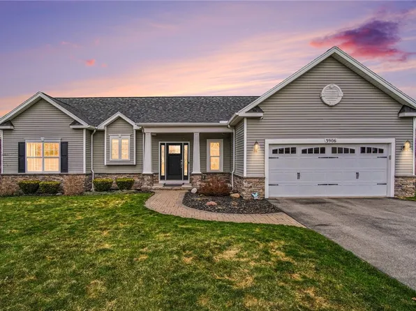 3906 Teresa Dr, Walworth, NY 14568