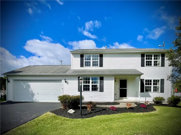 6439 Sharon Dr, Auburn, NY 13021