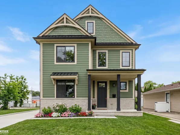 27 Tecumseh St, Clawson, MI 48017