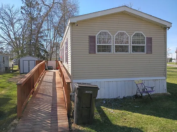 201 Eastwood Dr, Sebeka, MN 56477