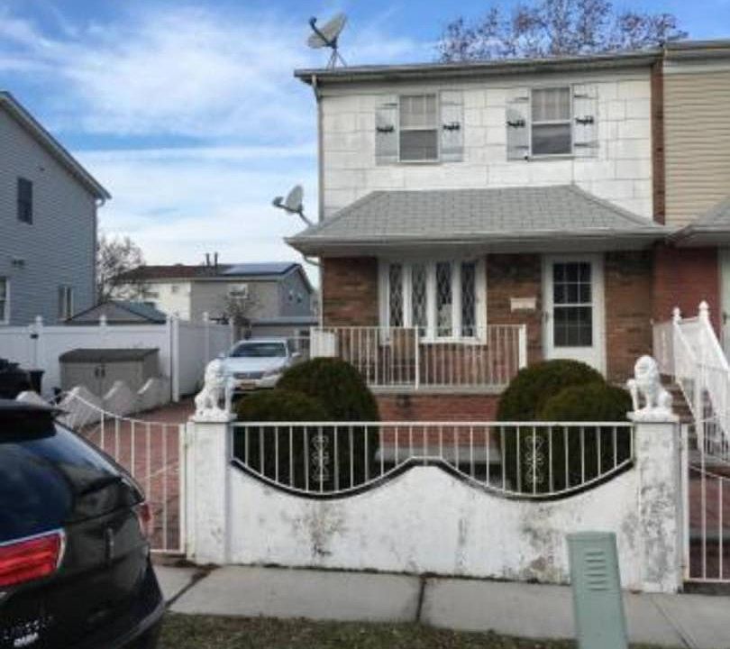 1st image of 29 Ladd Ave