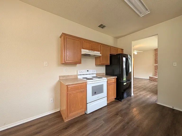 341 Placid Mdw — Photo 12