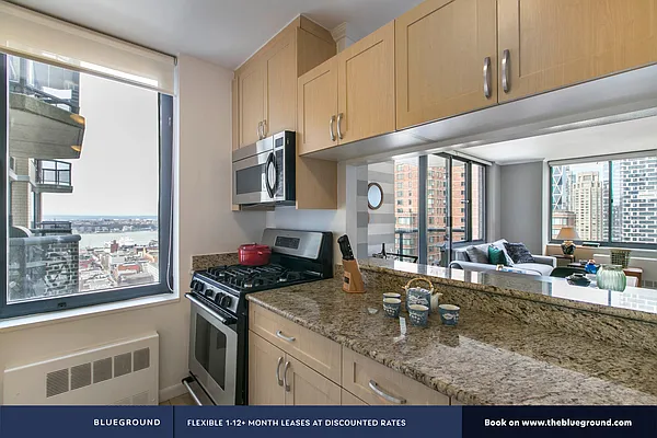 Rented by The Blueground | media 7