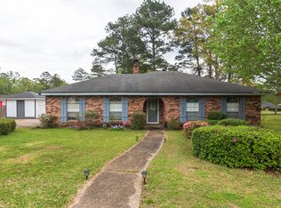 1203 N 34th Ave, Hattiesburg, MS 39401