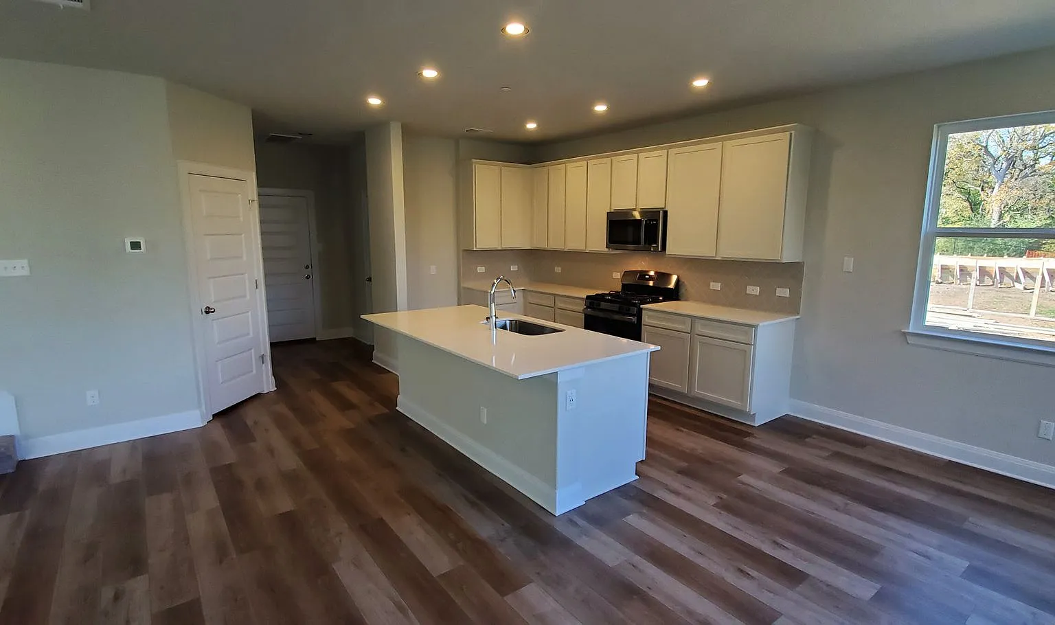 2800 Joe Dimaggio Blvd Unit 63 Round Rock, TX 78665 — Photo 4