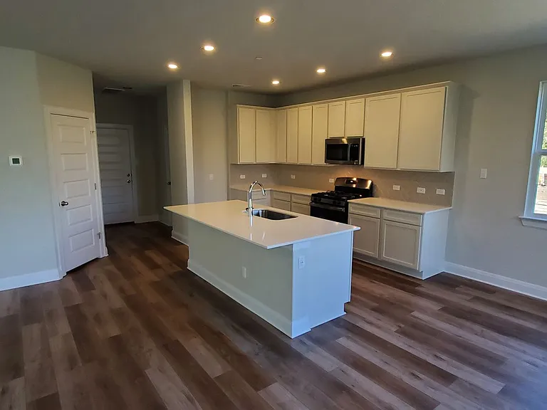 2800 Joe Dimaggio Blvd #63 — Photo 4