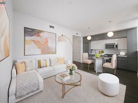 416 W 52nd St