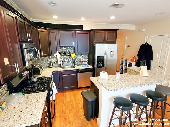 4th image of 11 Sparhawk St #14