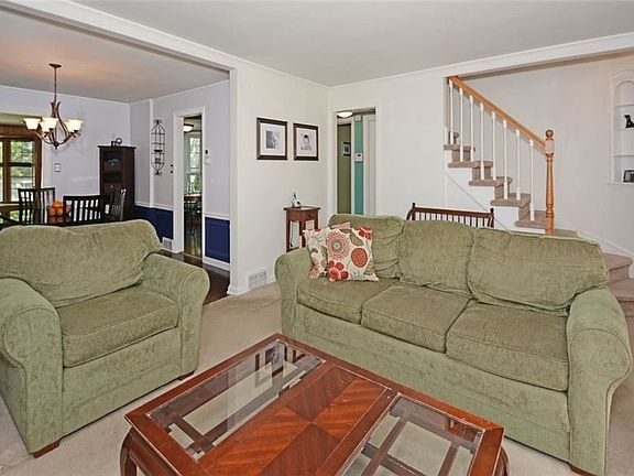 3rd image of 2946 Gasser Blvd