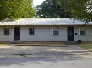 421 E Benton St, Siloam Springs, AR 72761