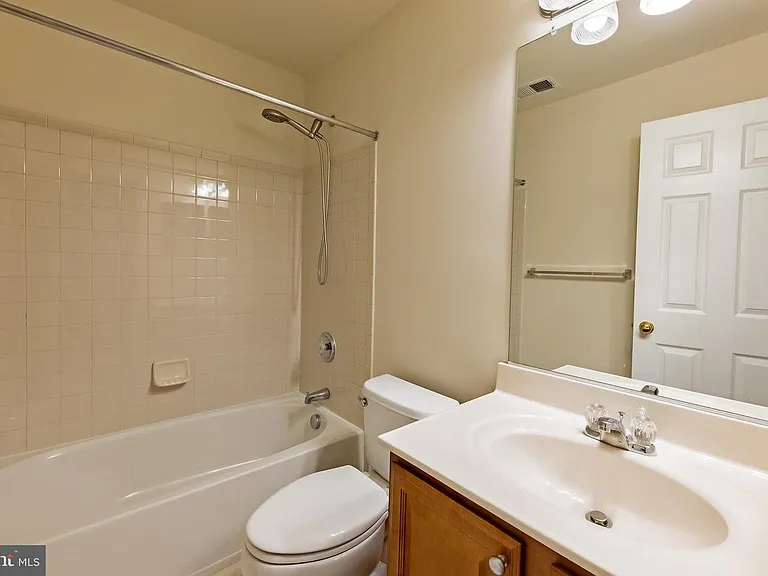 3385 Beechcliff Dr — Photo 27
