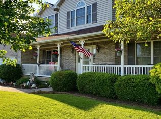 1040 Independence Dr, Xenia, OH 45385