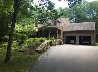 98 Brookwood Ln, Hopkinton, NH 03229