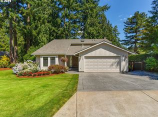 11285 SW Quelle Pl, Tigard, OR 97223