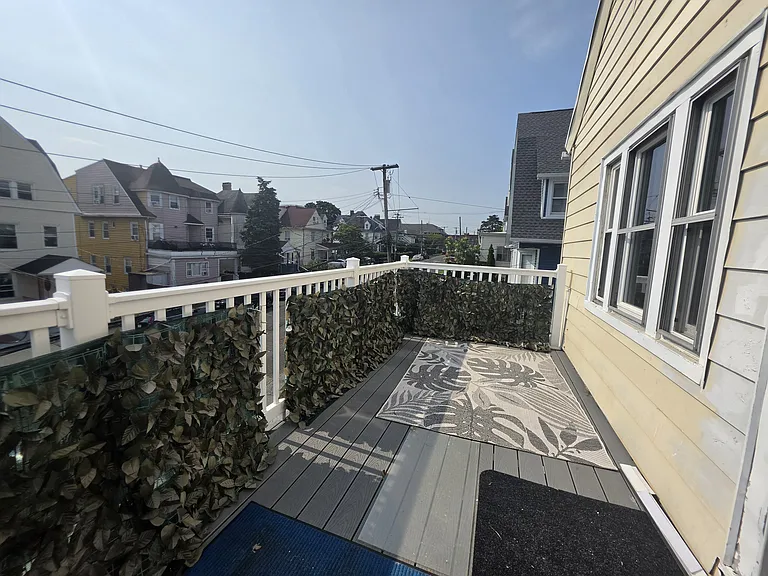 81 Waring Pl #2 — Photo 5