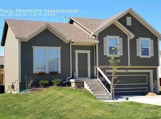 544 N Walnut St, Gardner, KS 66030