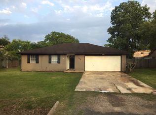 908 McLane St, Victoria, TX 77904