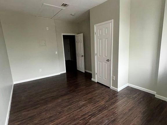3rd image of 812 Clinton Ave #4