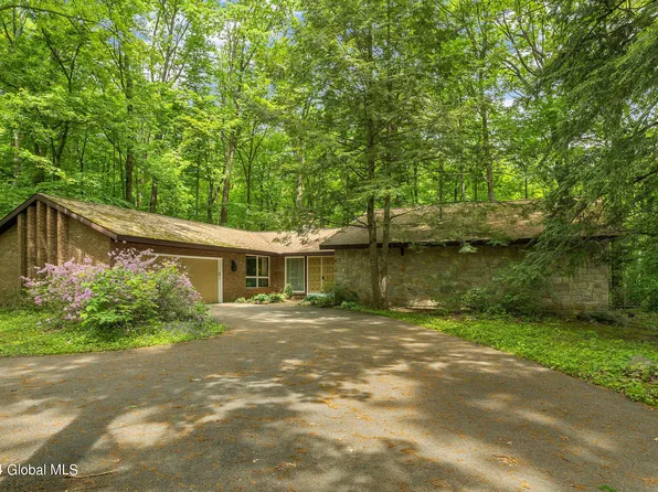 21 Via Maria Drive, Glenville, NY 12302