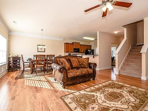 3rd image of 834 Estuary Ct