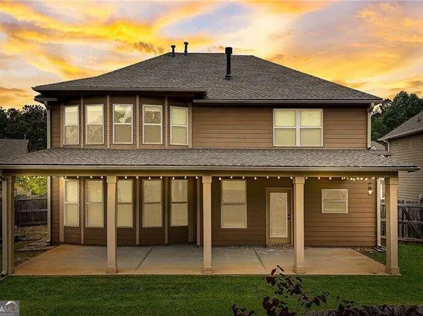 2377 Loughridge Dr, Buford, GA 30519