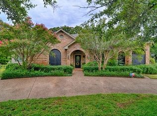 2111 Cannon Dr, Mansfield, TX 76063