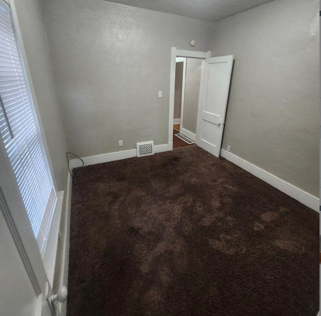 2 Bed 1 Bath — Photo 2