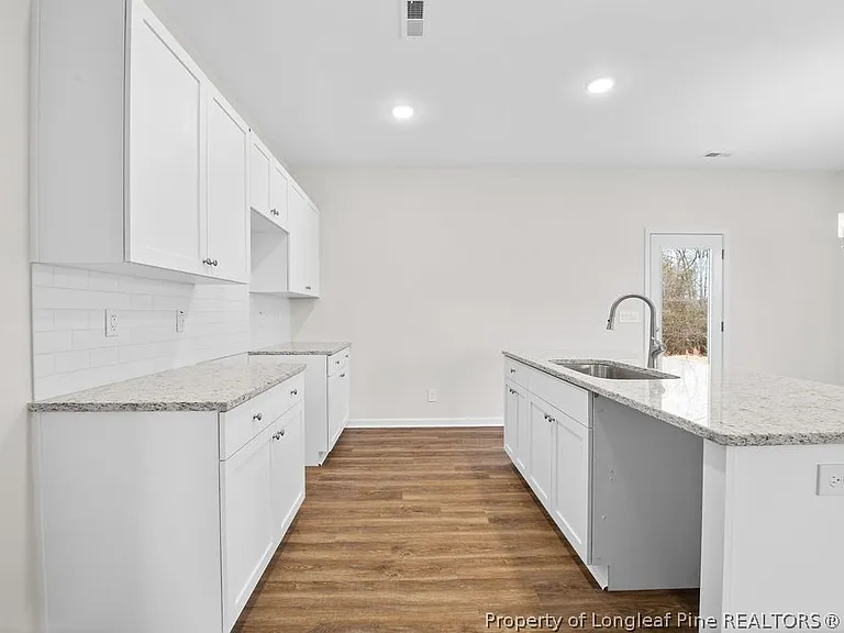 166 Brickendon Ln #276 — Photo 6