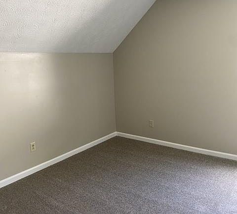 4th image of 3633 White Pine Dr