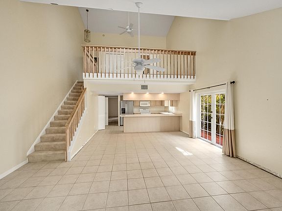 5th image of 103 Ocean Garden Ln