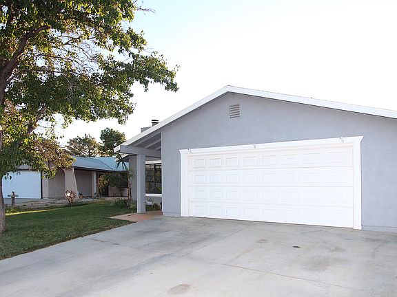 3rd image of 43821 Gillan Ave