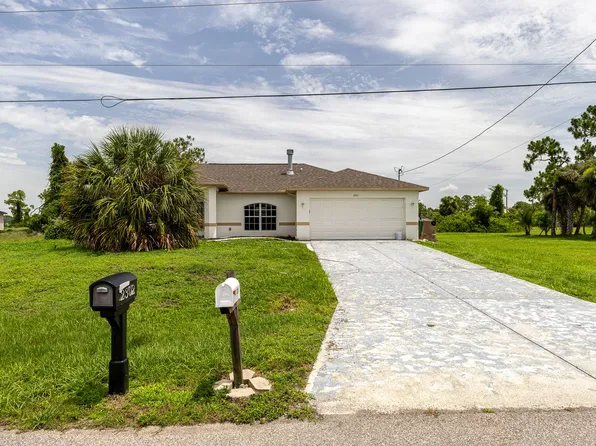 2301 NE 35th St, Cape Coral, FL 33909