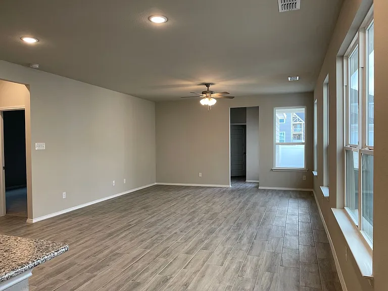 6009 Pitcher Way — Photo 5