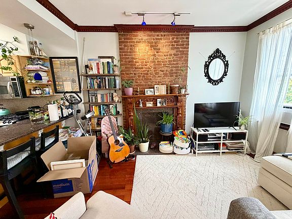 3rd image of 214 14th St APT 3