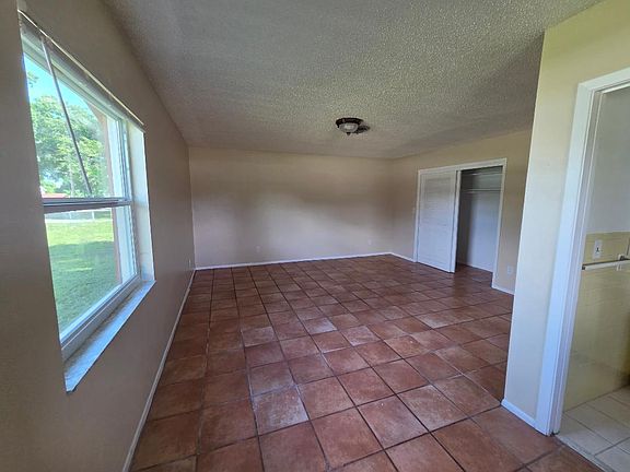 4th image of 5515 27th St W