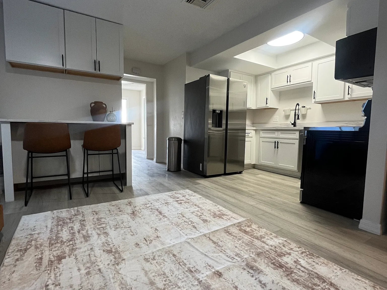 5 bed, 1544 sqft, $699 — Photo 4