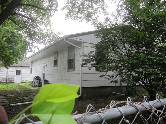 2nd image of 501 SW Walnut Ave